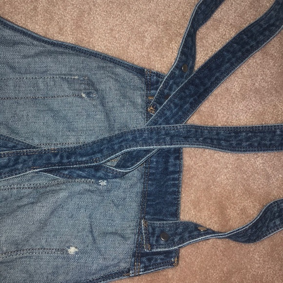 Levi’s Overalls - Picture 5 of 6